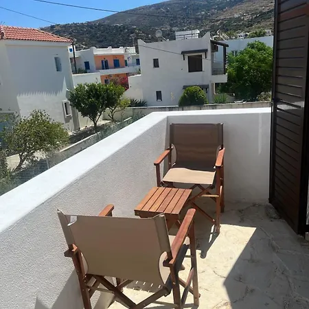 Cozy House By The Sea *