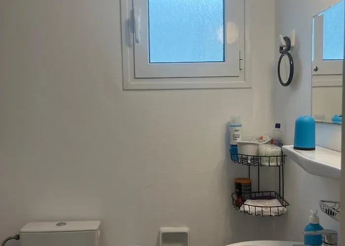 Cozy House By The Sea